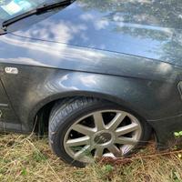 PARAFANGO ANTERIORE DESTRO AUDI A3 Serie (8P1) PAR