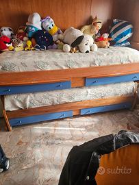 Regaliamo letto a castello piú letto singolo