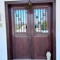 Porte in legno massiccio