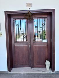 Porte in legno massiccio