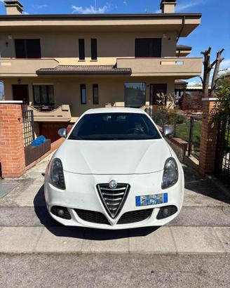 Alfa romeo Giulietta 1.6 JTDm-2 105cv Distinctive