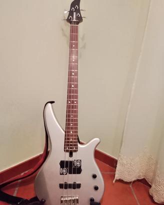 basso Yamaha+ amplificatore eko