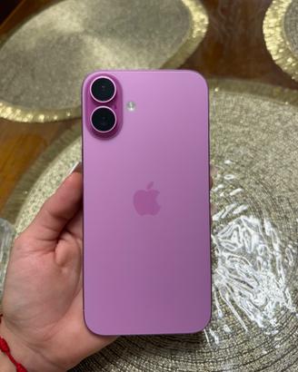 iPhone 16 Plus