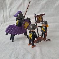 Playmobil 3669 Cavaliere Nero con Scudieri 2