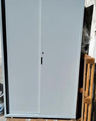 armadio in metallo 120x45xh200 riverniciato
