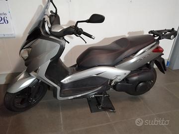 Yamaha X-Max 250 - 2010