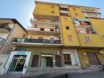 MAGAZZINO A CORIGLIANO-ROSSANO