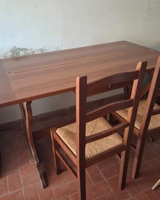 TAVOLO E 4 SEDIE