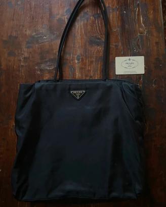 Prada B4681 Shopper Tote Bag in Nylon Nero
