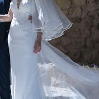 Abito da sposa taglia 44 con ricami e velo
