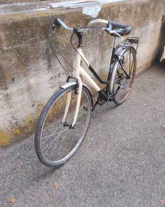 BICI DA DONNA CON CAMBIO SHIMANO