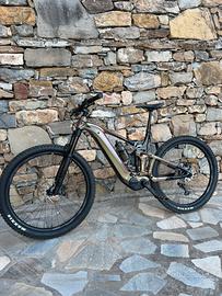 E bike GIANT