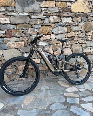 E bike GIANT