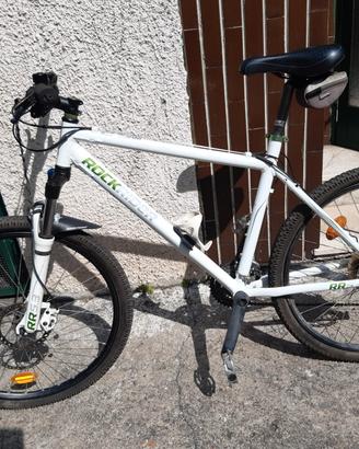 Rockrider 5.3 con freni a disco 