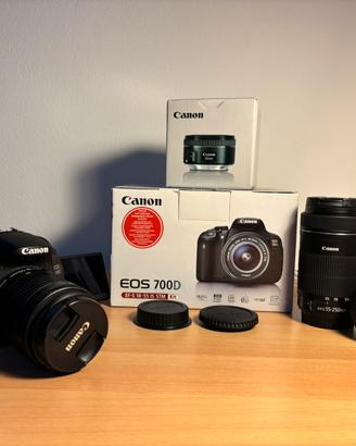 Canon EOS 700D + 3 Obiettivi (18-55, 55-250, 50mm)