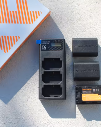 Kit K&F 3 Batterie NP-FZ100 per Sony + Caricatore