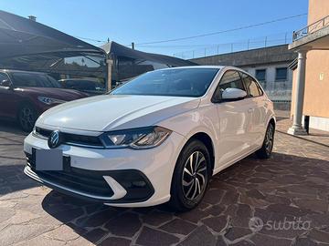 Polo 1.0 style 95cv