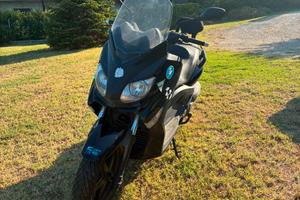 Yamaha xmax 125
