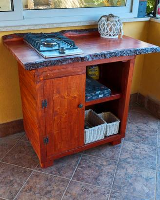 Mobile con piano cottura a GPL 