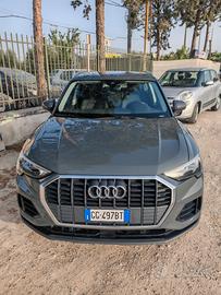 Audi Q3 35 TDI Business Advanced