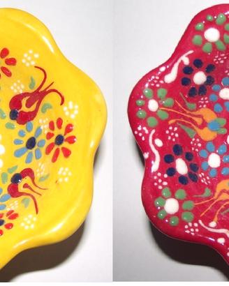 Ciotole colorate decorative da Grecia fatte a mano