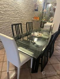 Tavolo in cristallo + 6 sedie