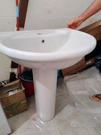 lavandino a colonna Ideal Standard 