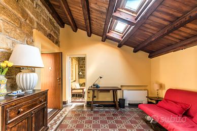 3 vani 82 mq Ristrutturato e Arredato N. Garzilli