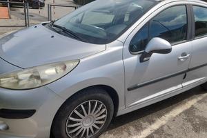 Peugeot 207 - 2009