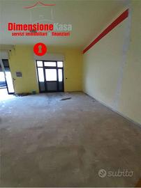 Immobile di 130 m² con 2 locali a Cicciano