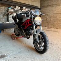 Ducati Monster 1100