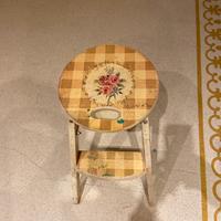 Sgabello provenzale vintage