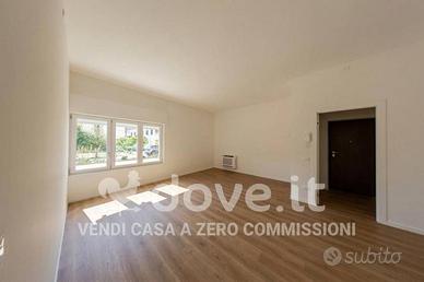 Appartamento di 74 m² con 2 locali e posto auto a 