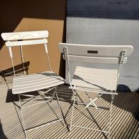 Sedie bianche da esterno interno