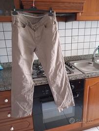 Pantaloni chino