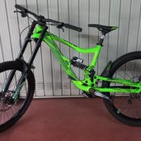 Bici DH Downhill verde tg. M KELLYS NOID 90 27.5”