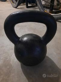 kettlebell CROSS Gym  professionali da 24 e 16 kg