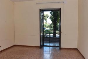 Casa indipendente 2 appartamenti +cortile interno