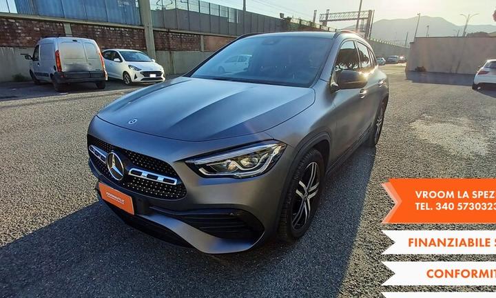 MERCEDES GLA (H247) GLA 200 d Automati...