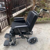 Carrozzina surace basculante