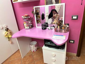 Toeletta scrivania rosa con specchio