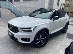 VOLVO XC40 D4 AWD Geartronic R-DESIGN TETTO PANO