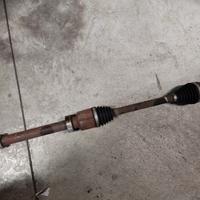 Semiasse destro RENAULT CLIO 1461cc DCI del 2017