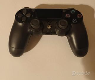 controller PS4 nuovo. 