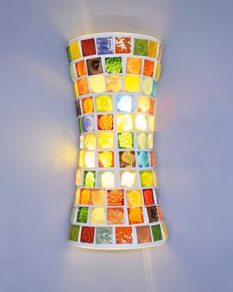 Lampada da parete in vetro colorato