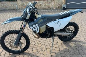 Husqvarna 300 tbi 2024 versione Pro 2T