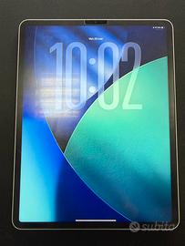 iPad pro 12.9”  6th gen M2 256gb.