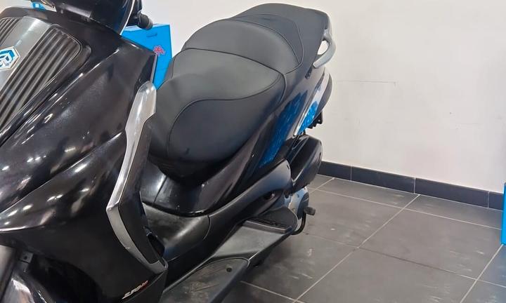 Piaggio Beverly 250