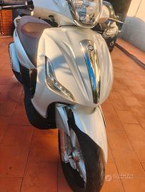 Piaggio Beverly 300