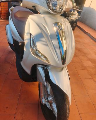 Piaggio Beverly 300
